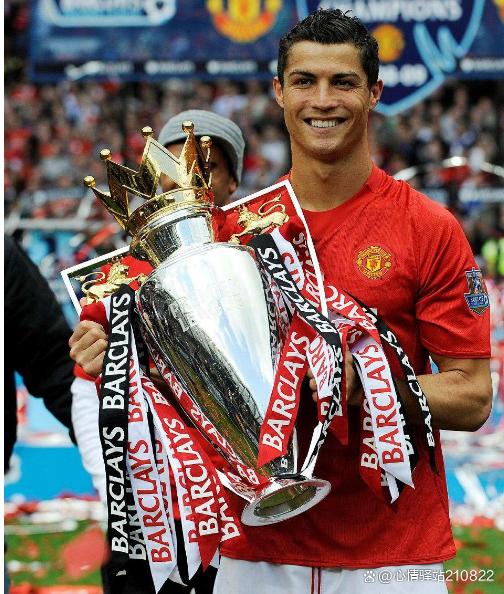 国际足球烧热全球,球员们的飒爽英姿令人惊艳的简单介绍 国际足球烧热全球,球员们的飒爽英姿令人惊艳的简单介绍